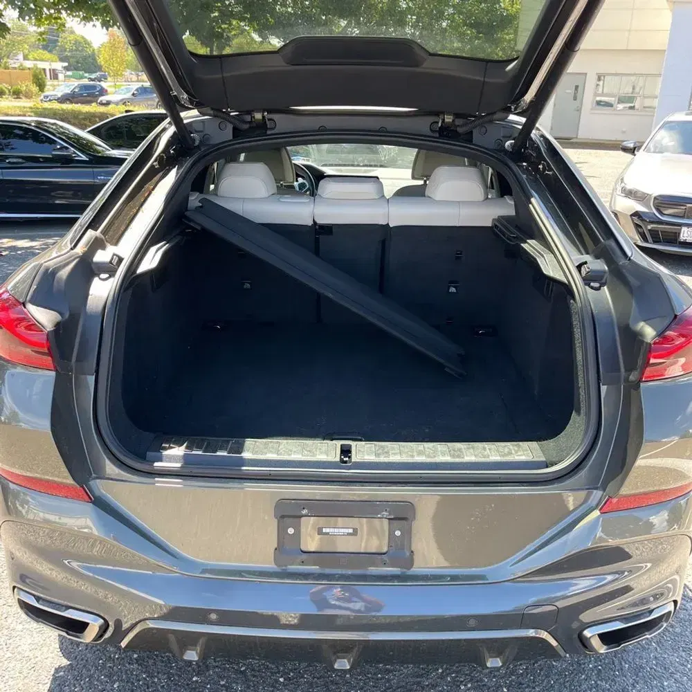 2023 BMW X6 M50i