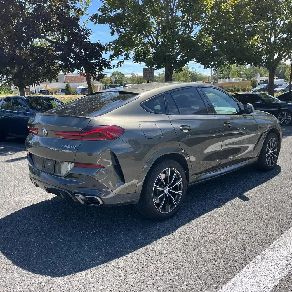2023 BMW X6 M50i