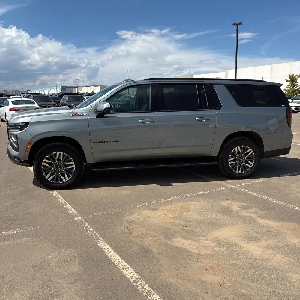 2025 Chevrolet Suburban Z71