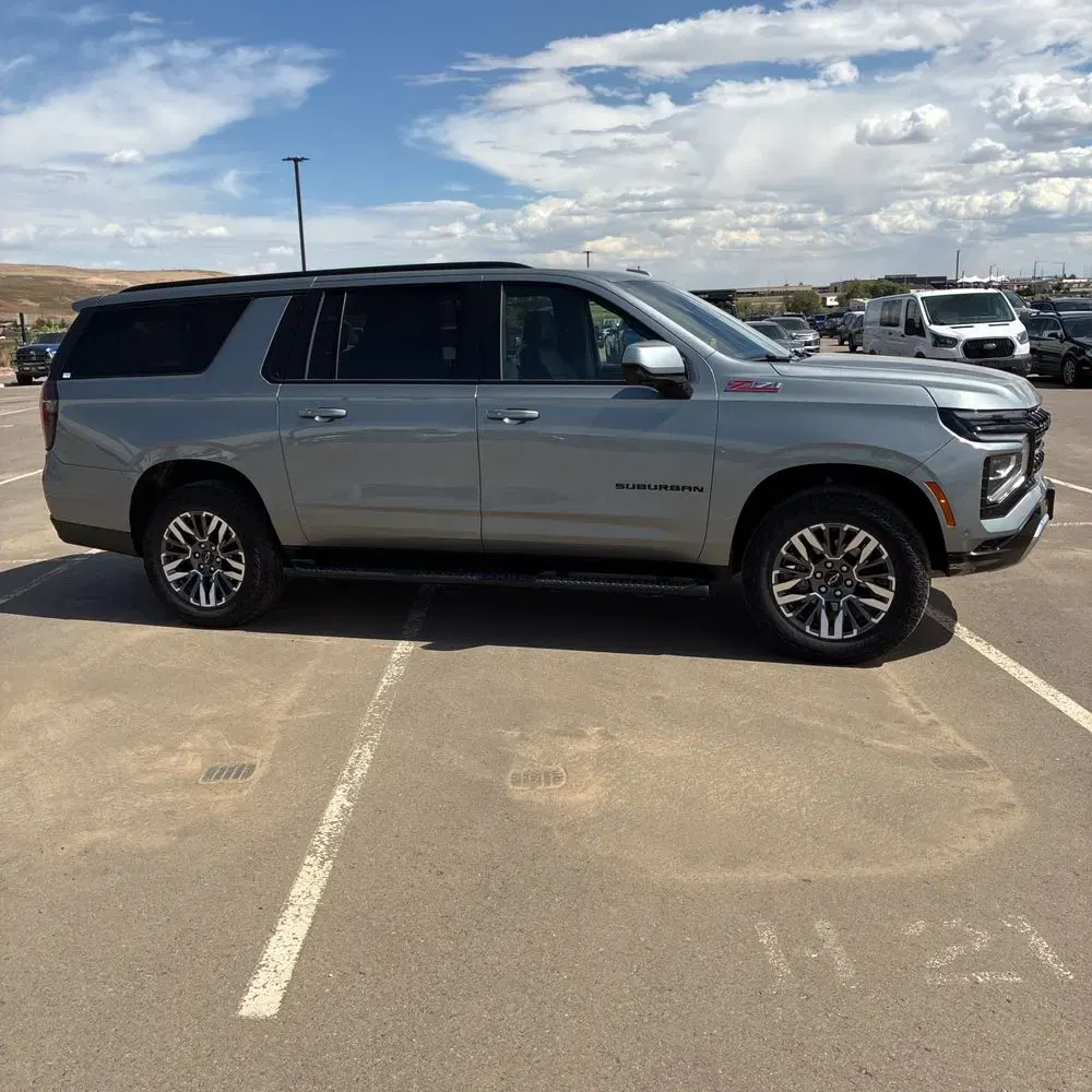 2025 Chevrolet Suburban Z71