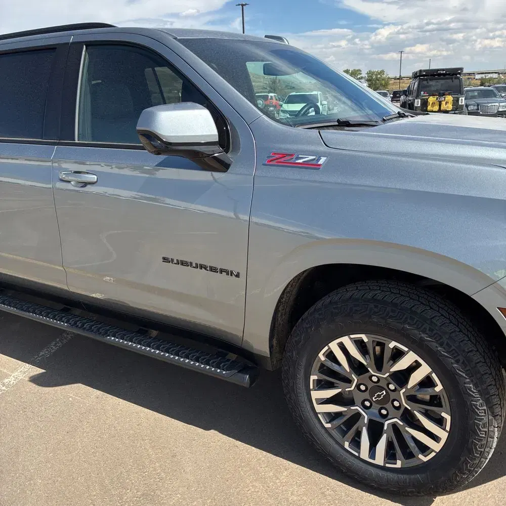2025 Chevrolet Suburban Z71