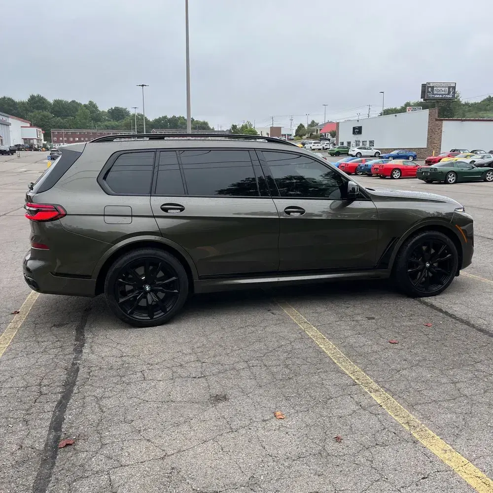 2024 BMW X7 M60i