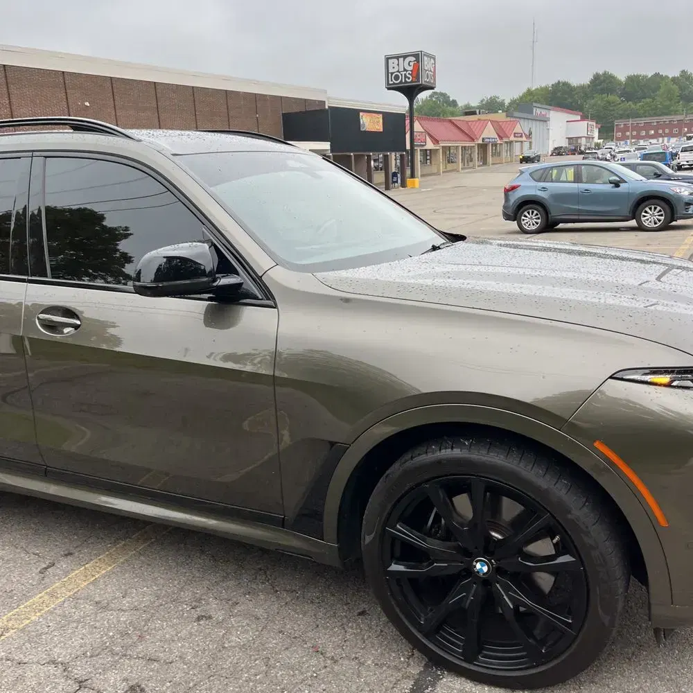 2024 BMW X7 M60i