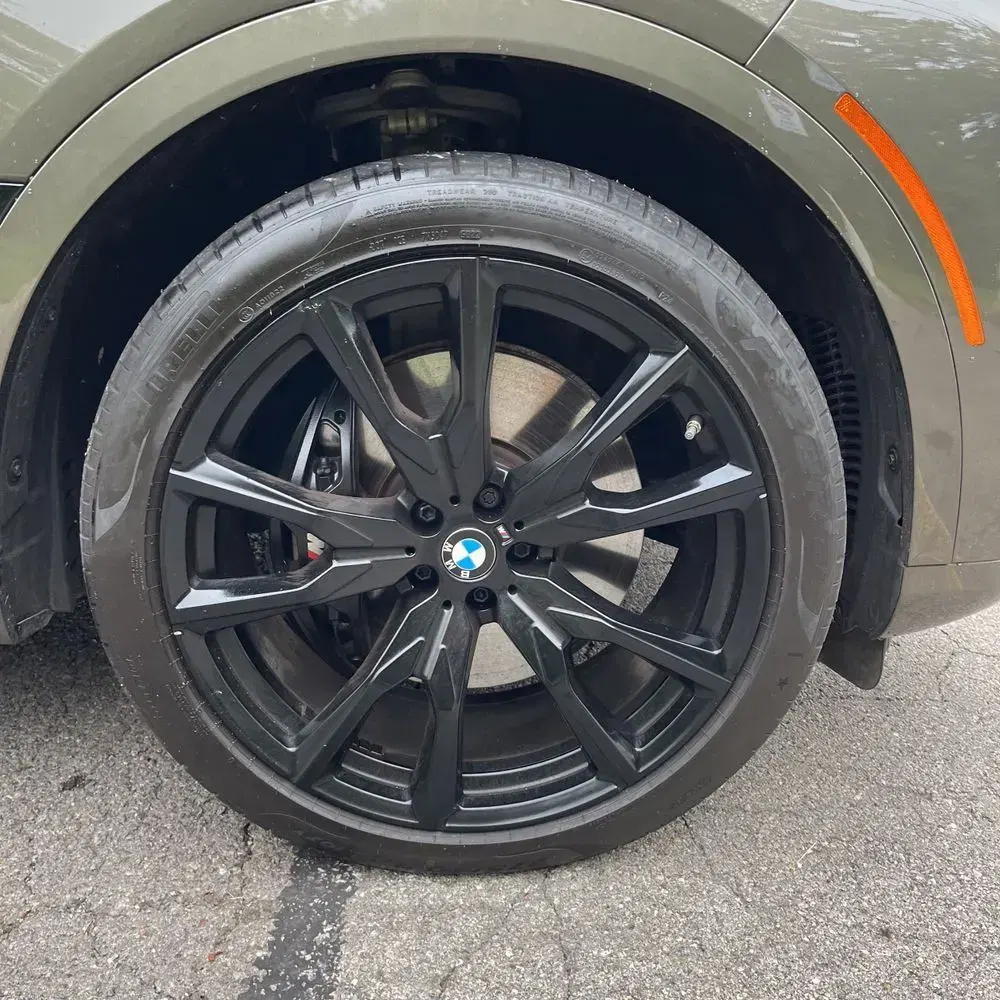 2024 BMW X7 M60i