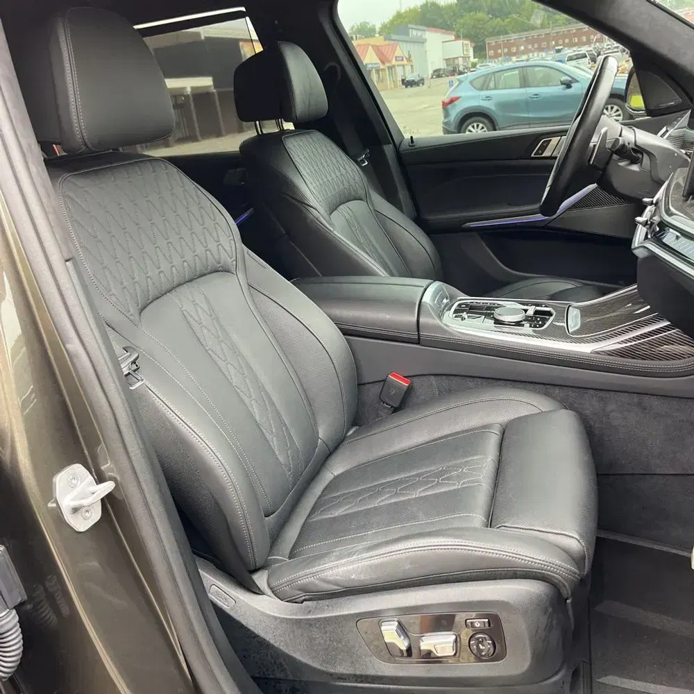 2024 BMW X7 M60i