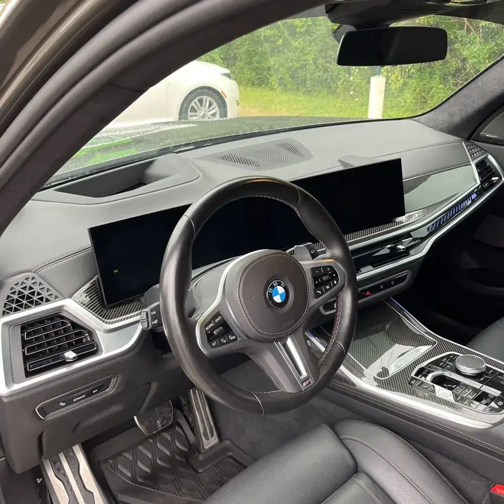 2024 BMW X7 M60i