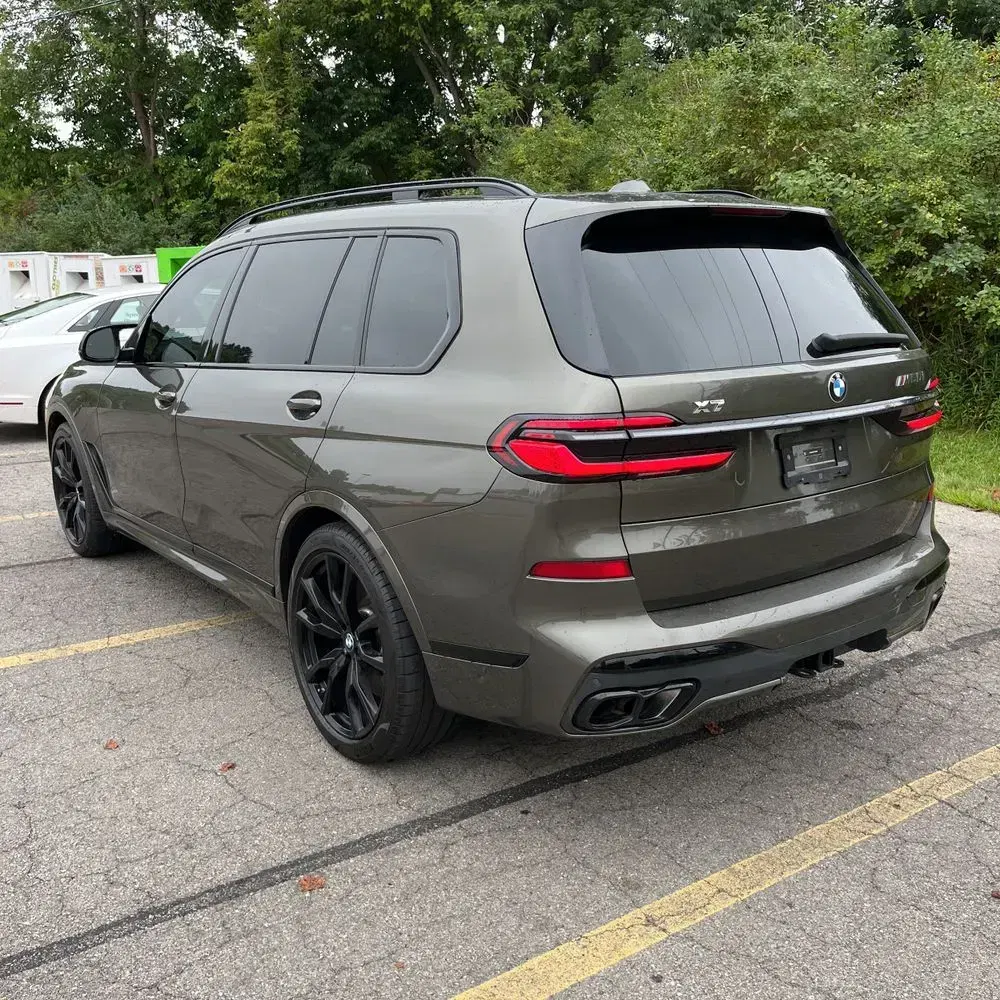 2024 BMW X7 M60i