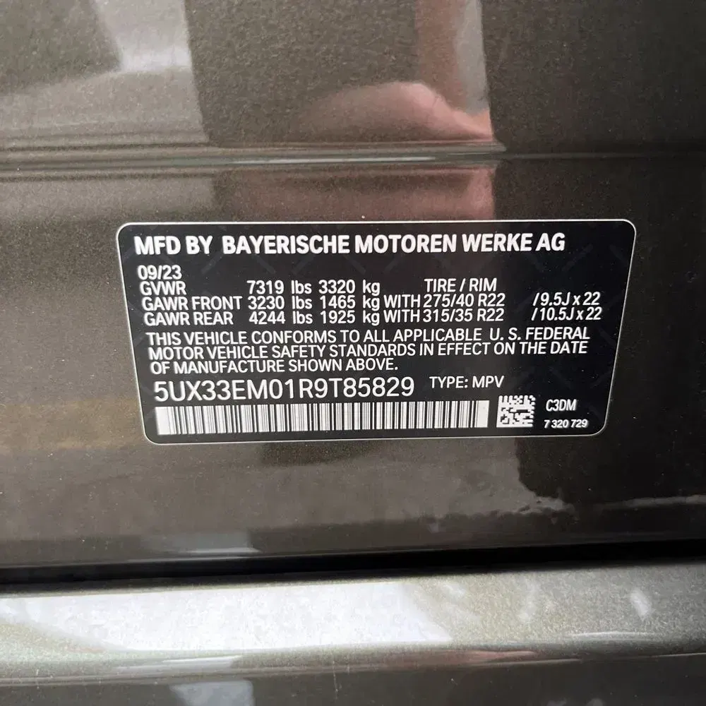2024 BMW X7 M60i