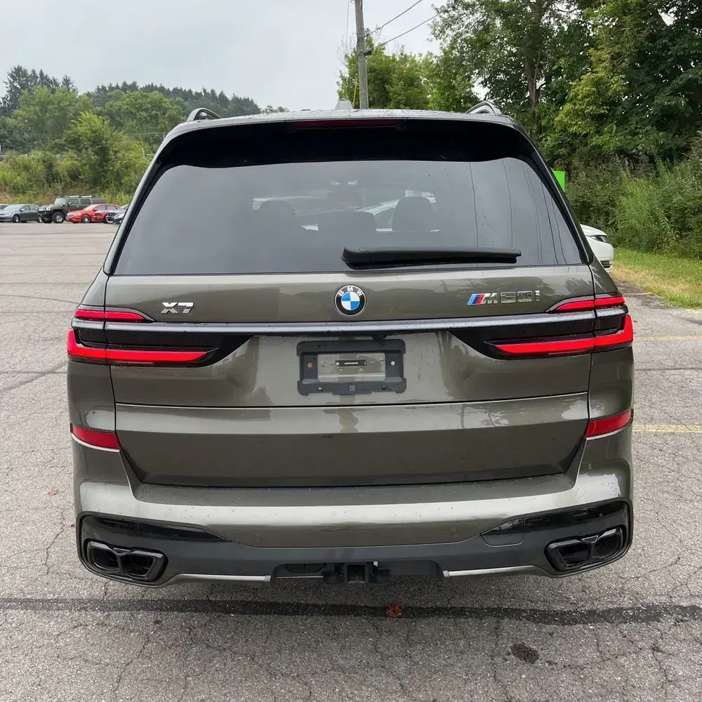 2024 BMW X7 M60i
