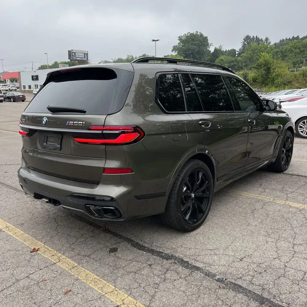 2024 BMW X7 M60i