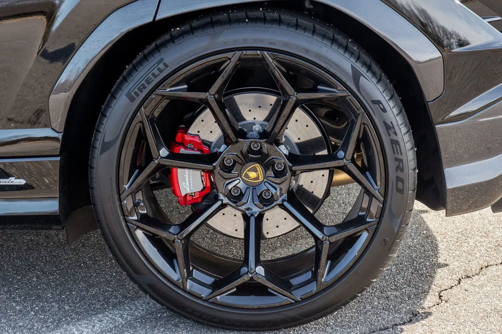 2024 Lamborghini Urus Performante