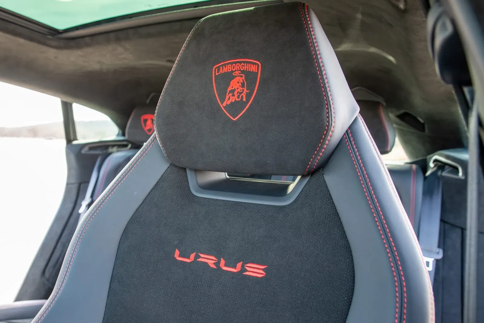 2024 Lamborghini Urus Performante