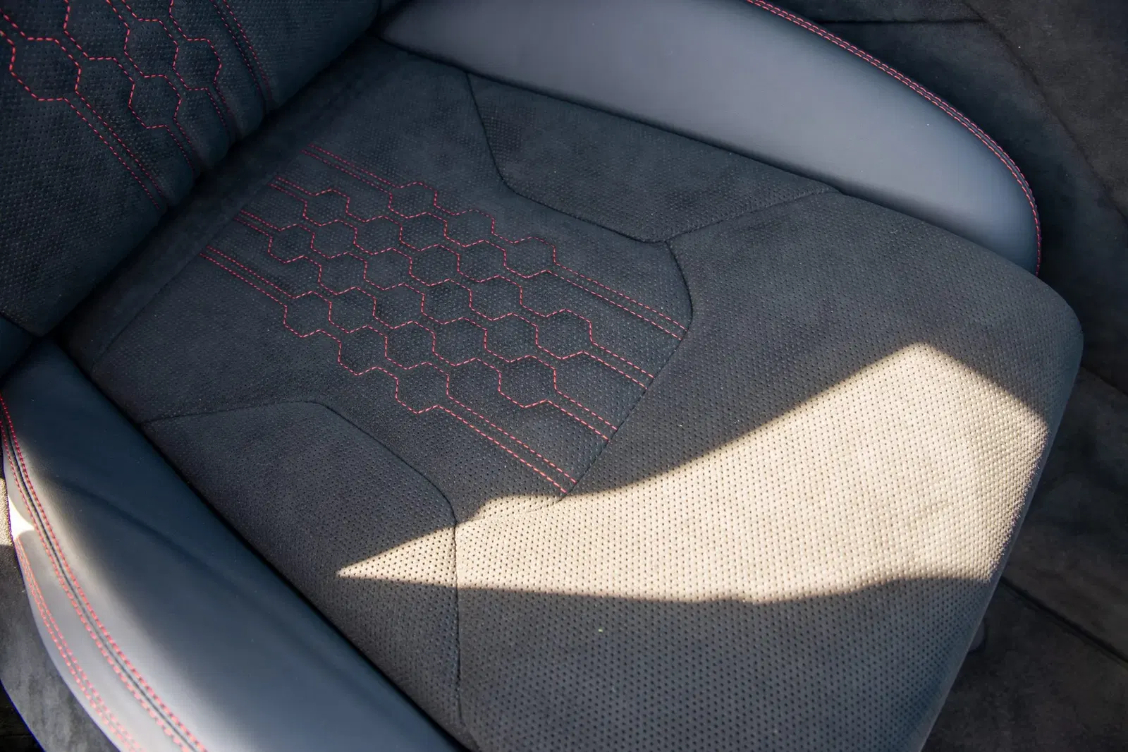 2024 Lamborghini Urus Performante