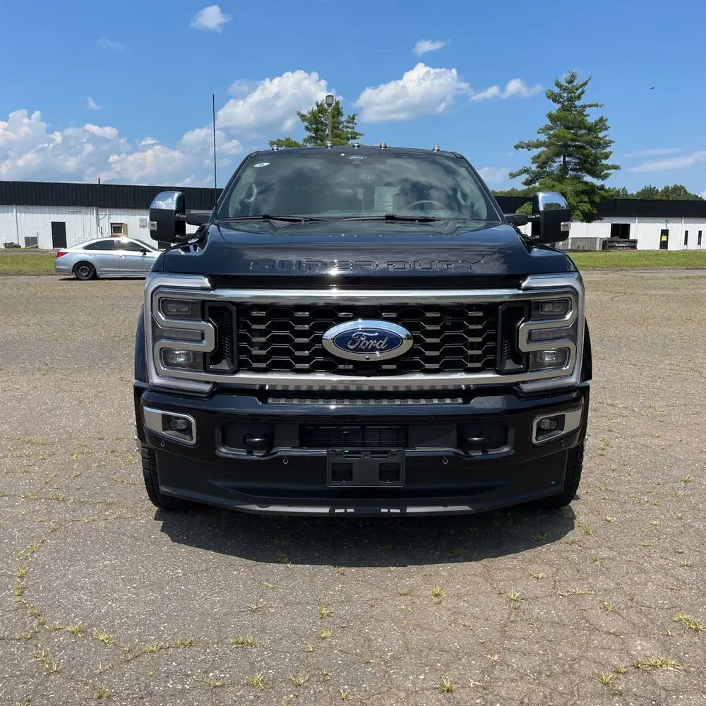 2025 Ford F-450 Super Duty Platinum