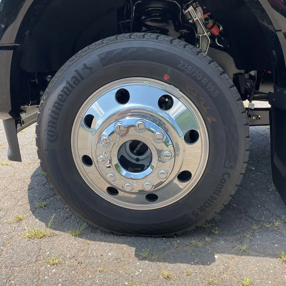 2025 Ford F-450 Super Duty Platinum