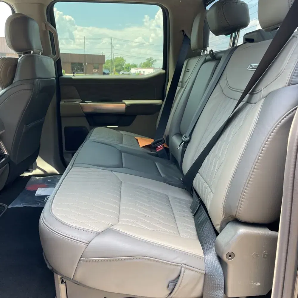 2025 Ford F-450 Super Duty Platinum
