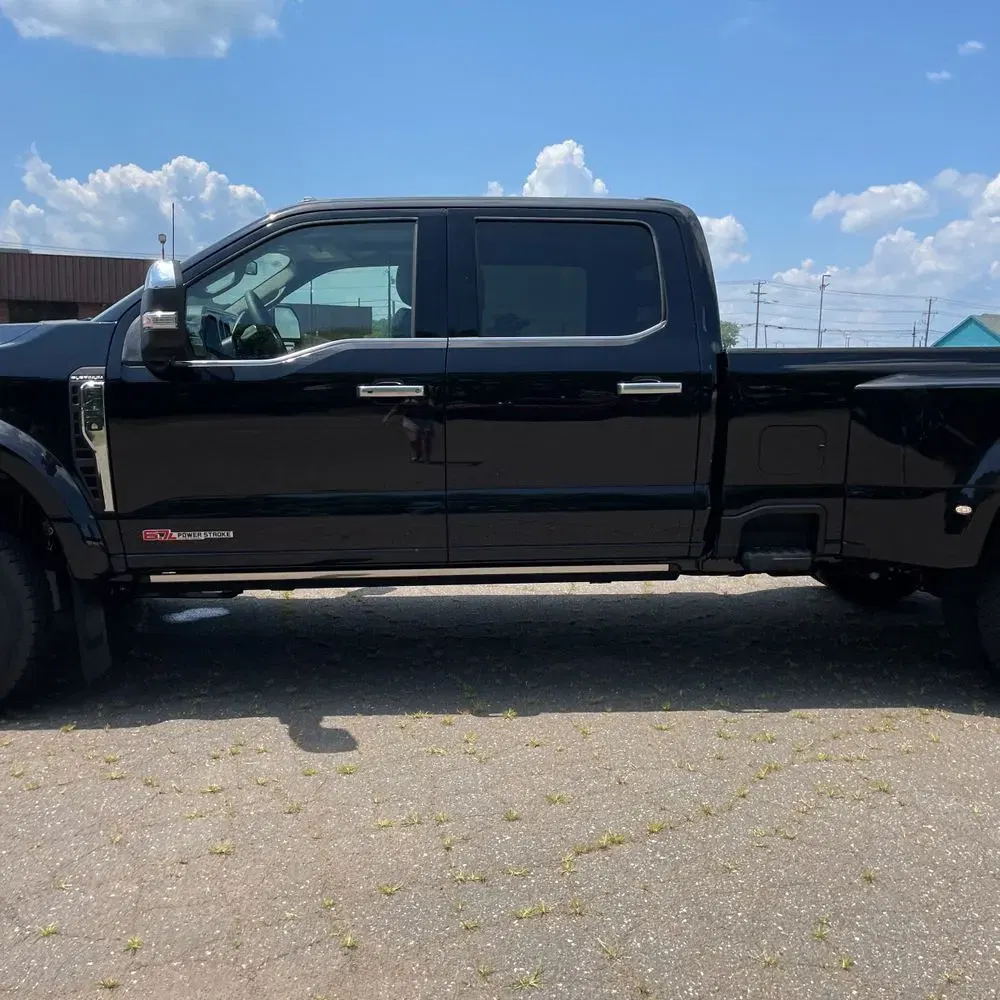 2025 Ford F-450 Super Duty Platinum