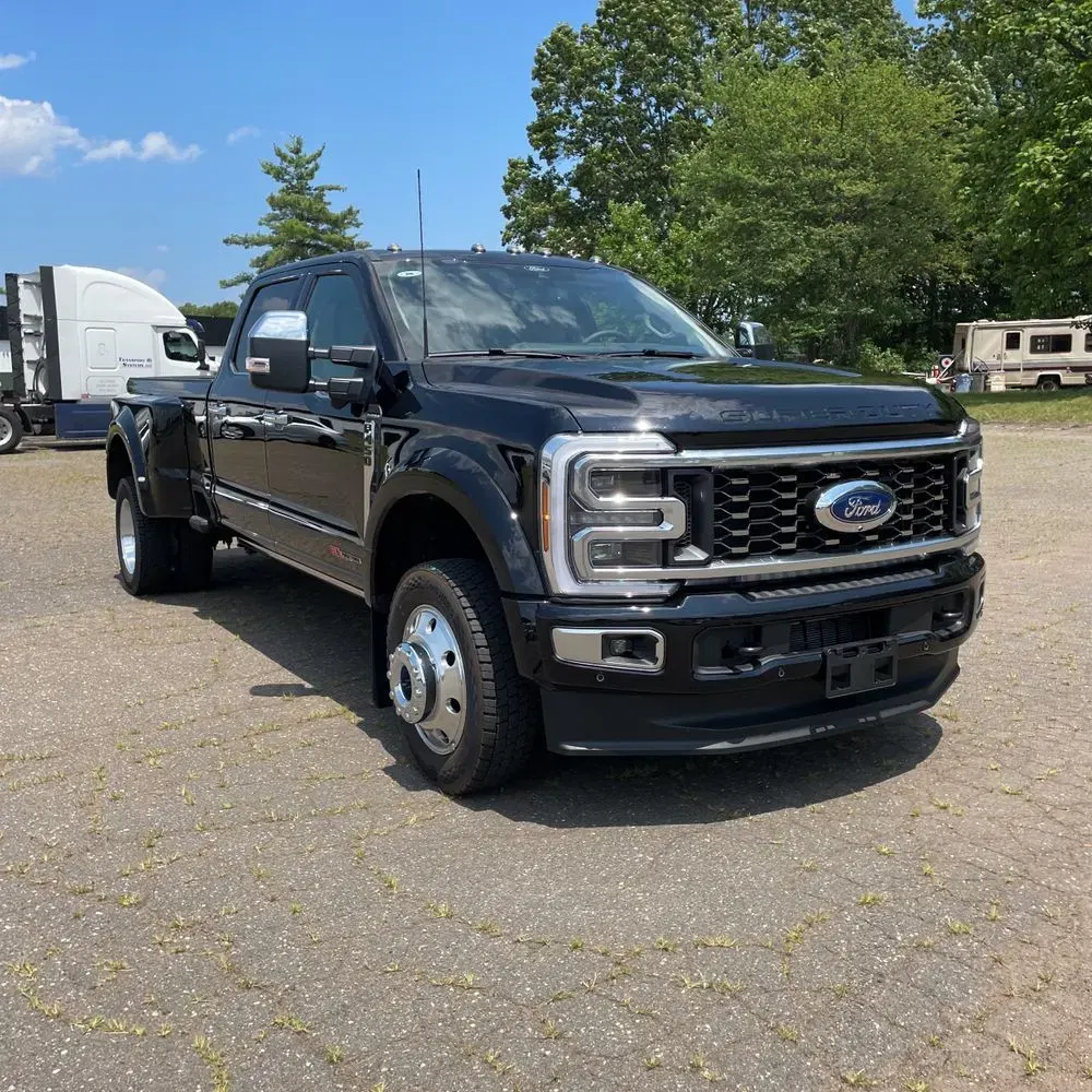 2025 Ford F-450 Super Duty Platinum