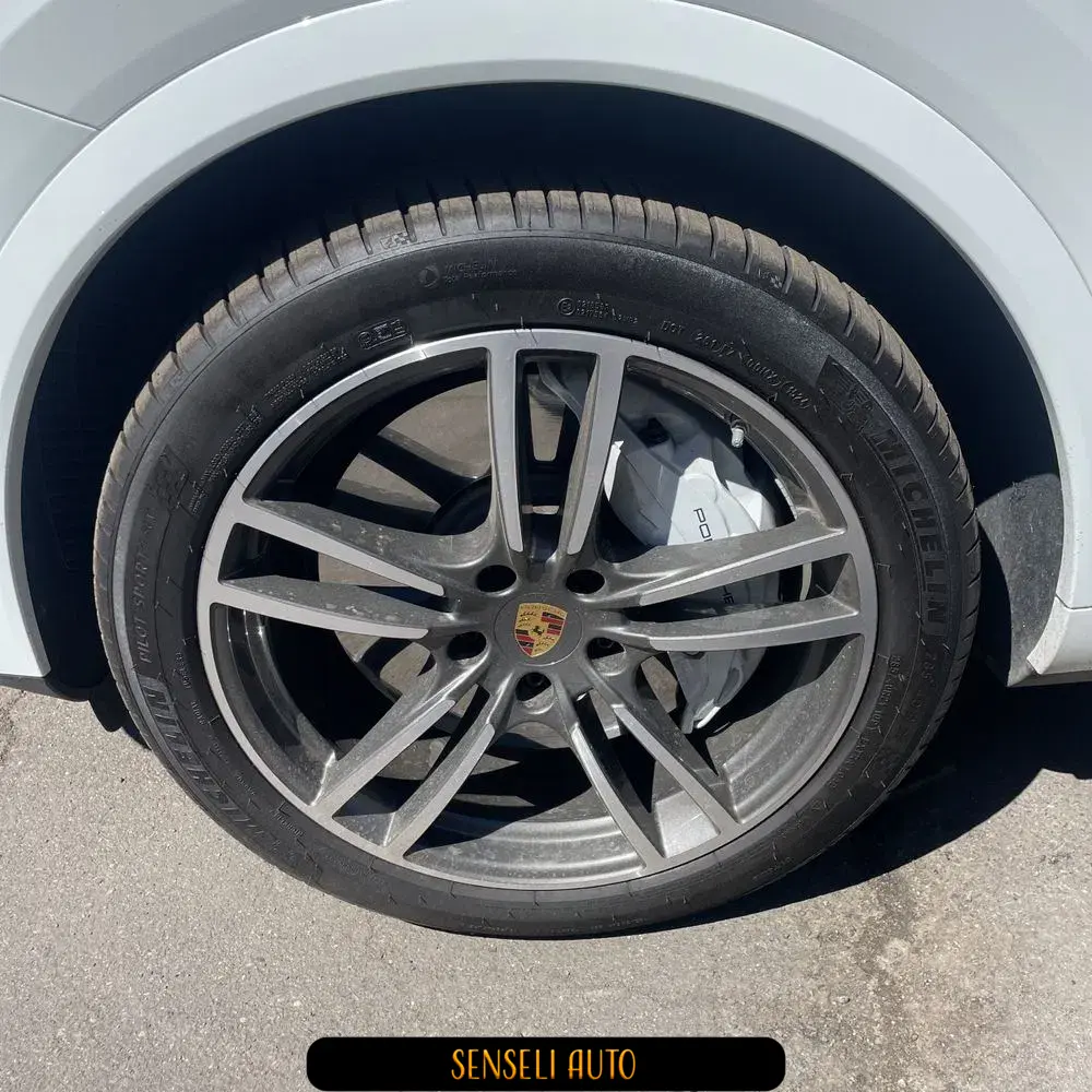 2022 Porsche Cayenne Turbo