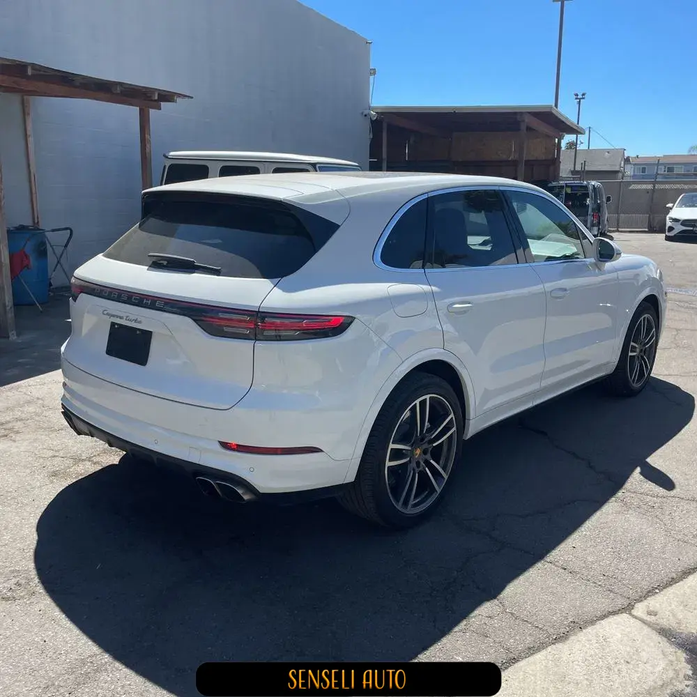 2022 Porsche Cayenne Turbo