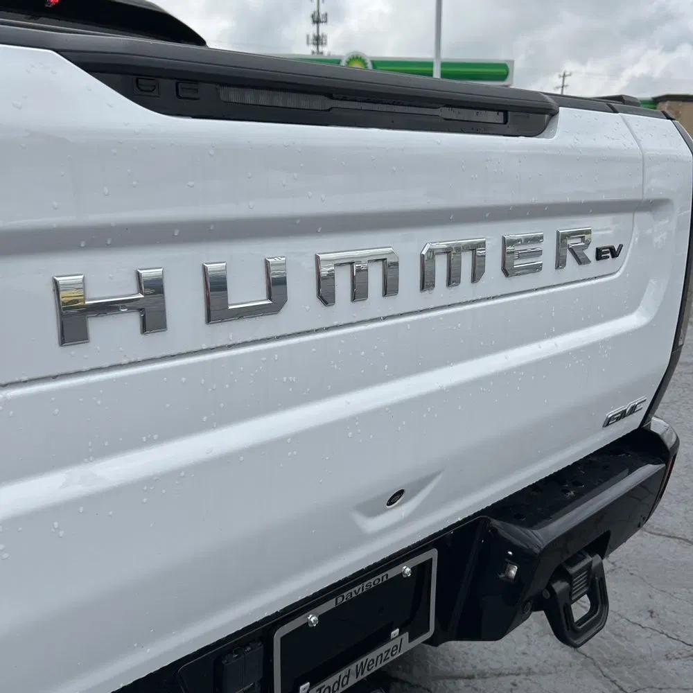 2023 GMC Hummer EV SUT Edition 1