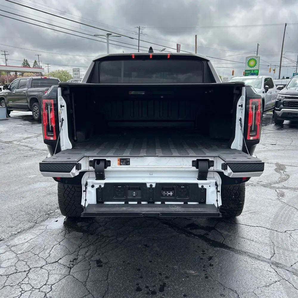 2023 GMC Hummer EV SUT Edition 1
