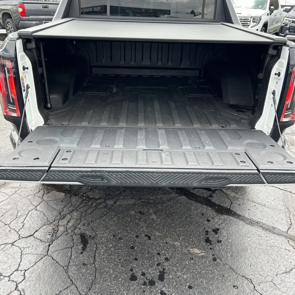 2023 GMC Hummer EV SUT Edition 1