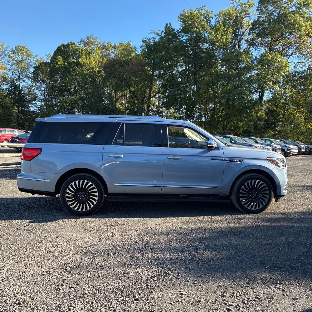 2021 Lincoln Navigator L Black Label