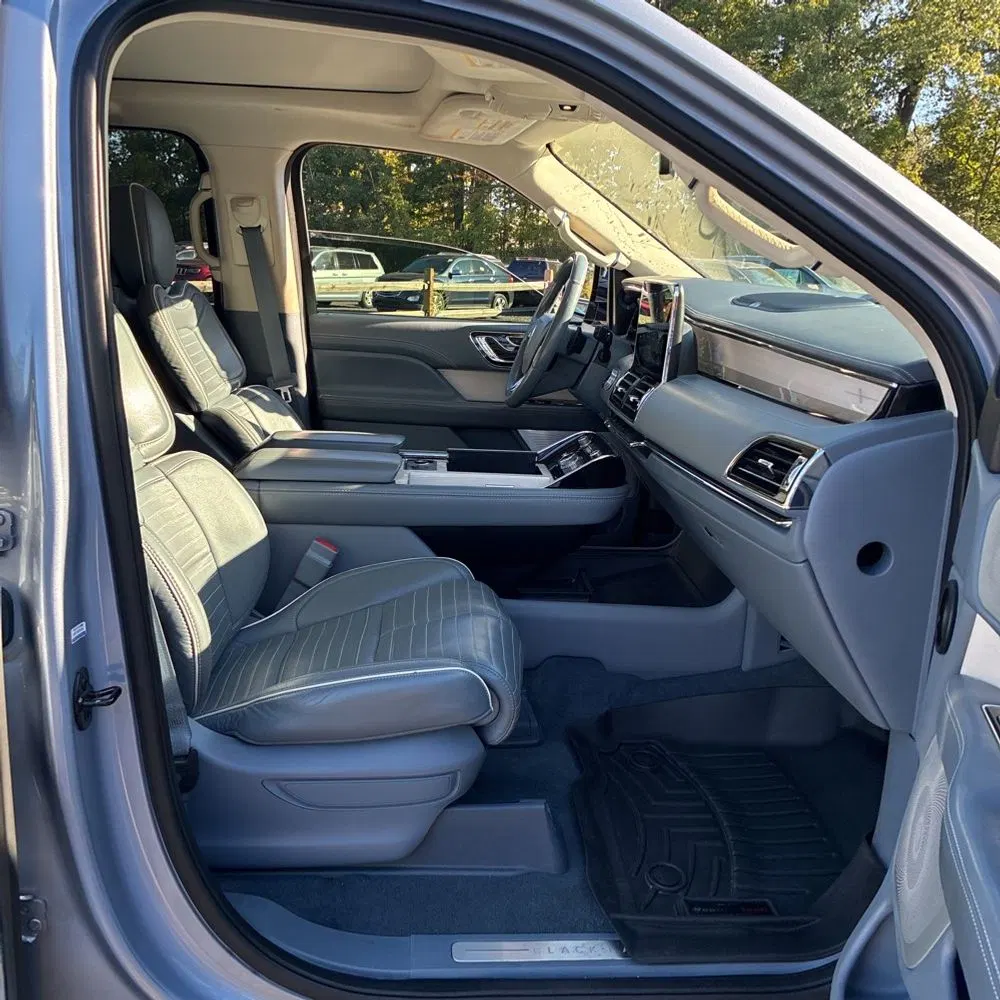 2021 Lincoln Navigator L Black Label