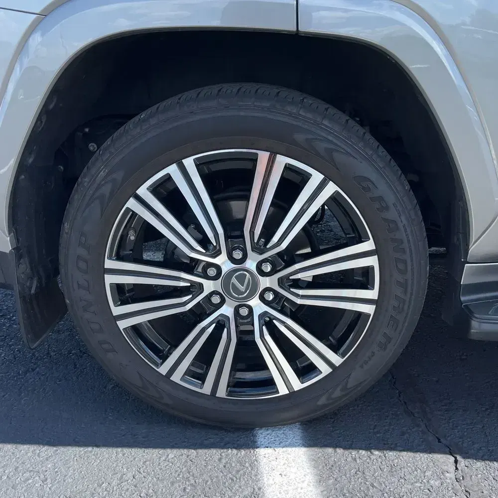 2023 Lexus LX 600 Luxury