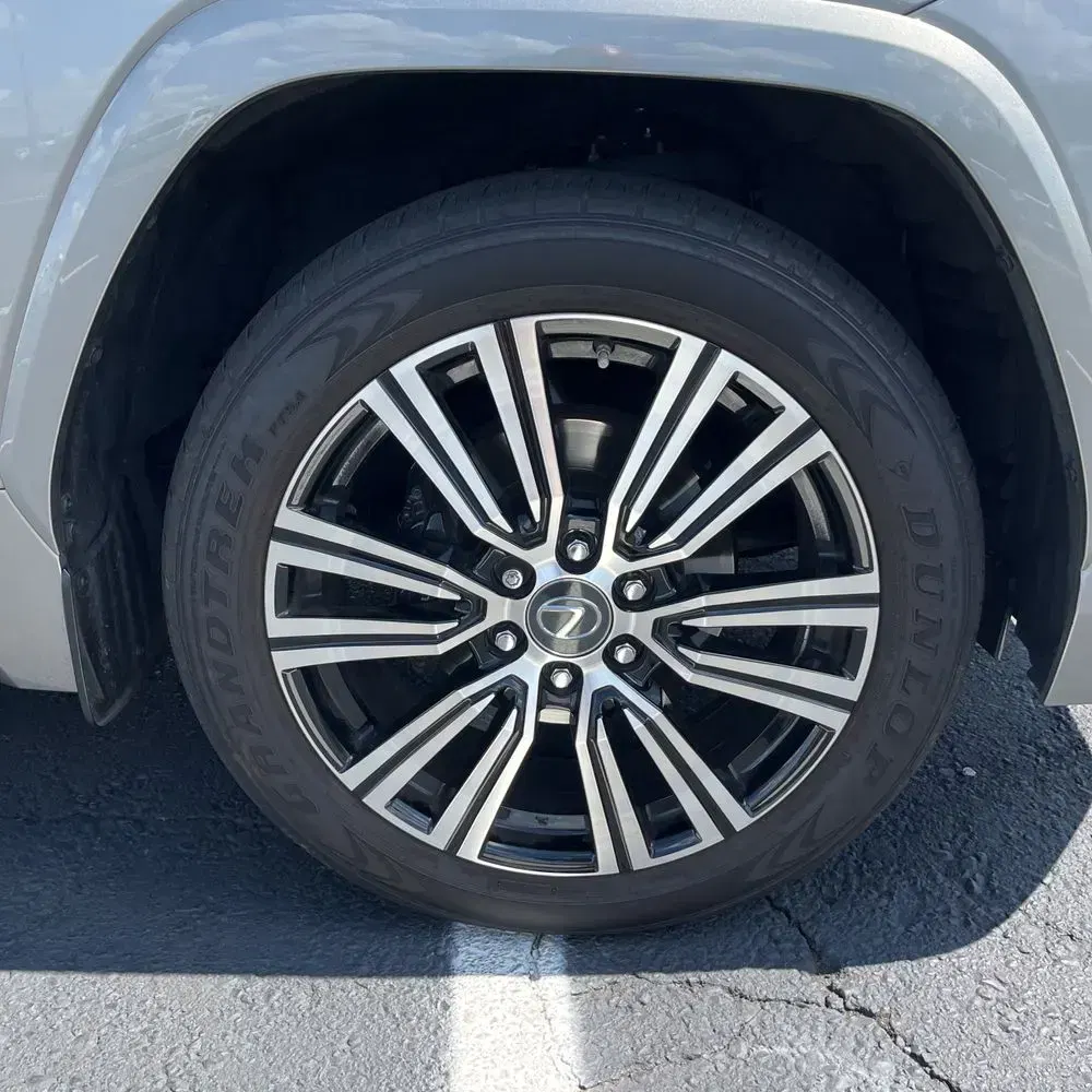 2023 Lexus LX 600 Luxury