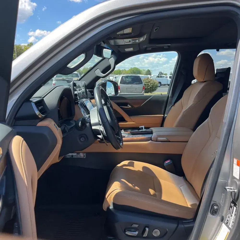 2023 Lexus LX 600 Luxury