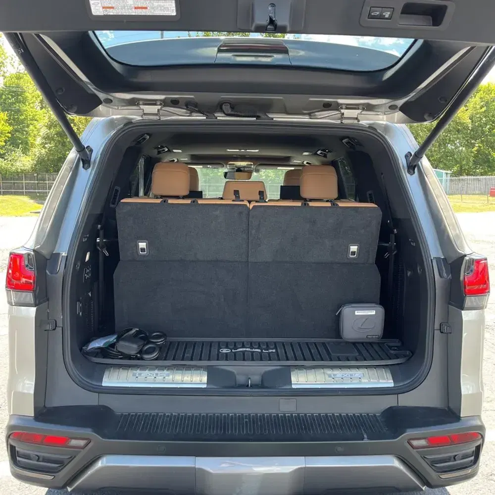 2023 Lexus LX 600 Luxury