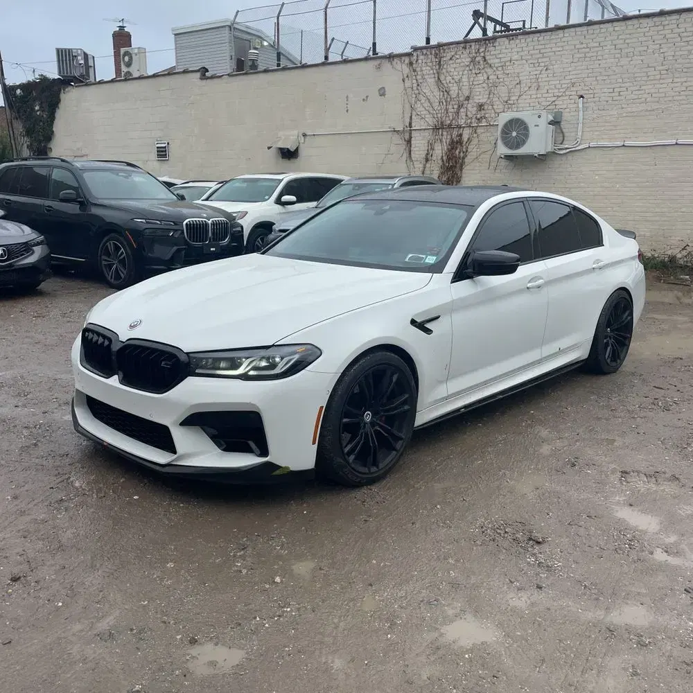 2023 BMW M5