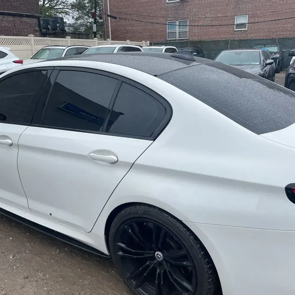 2023 BMW M5