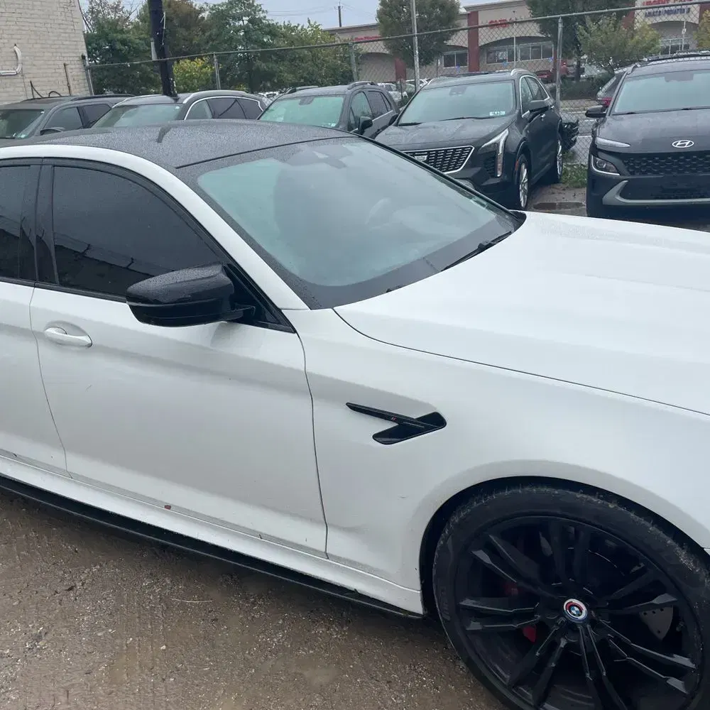 2023 BMW M5