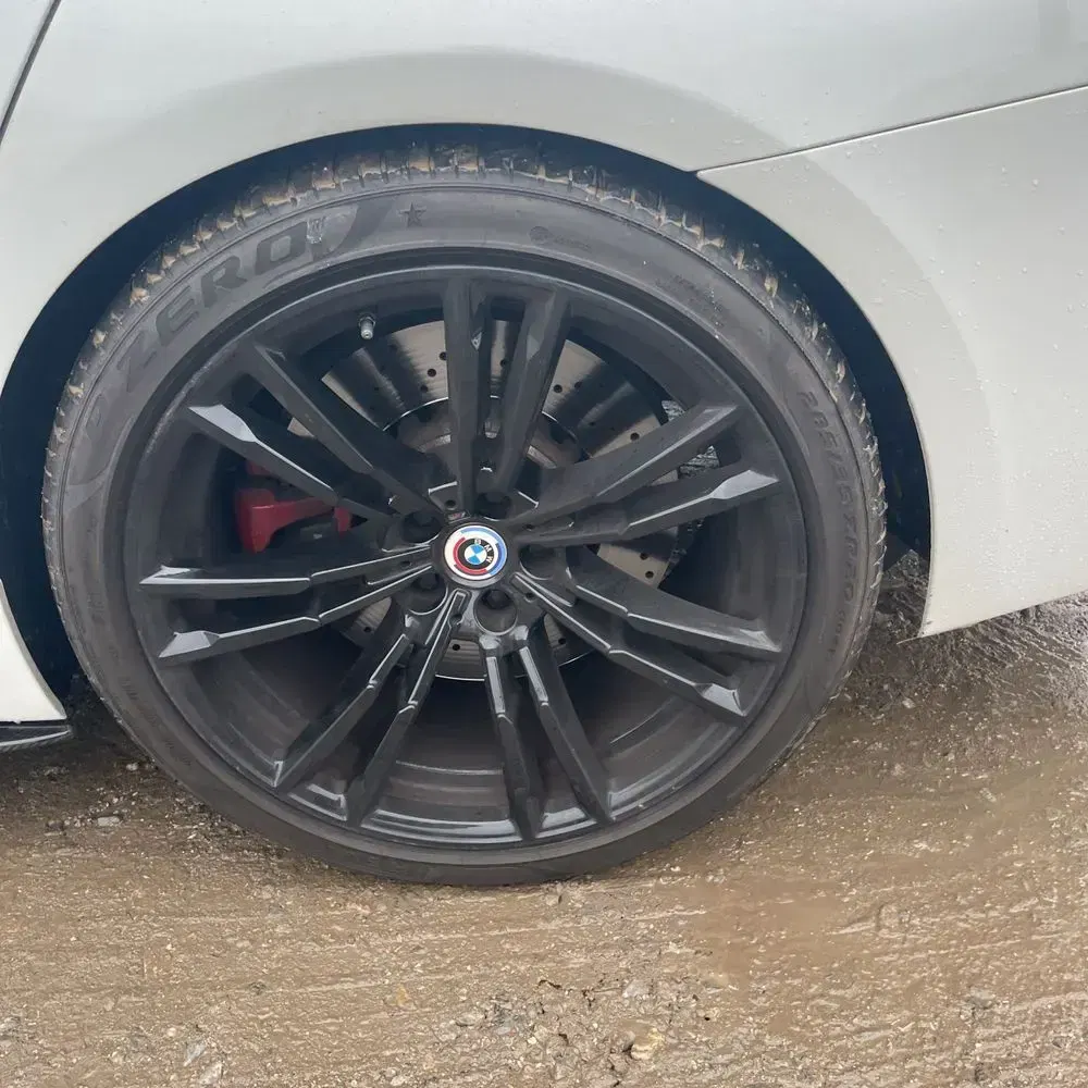 2023 BMW M5