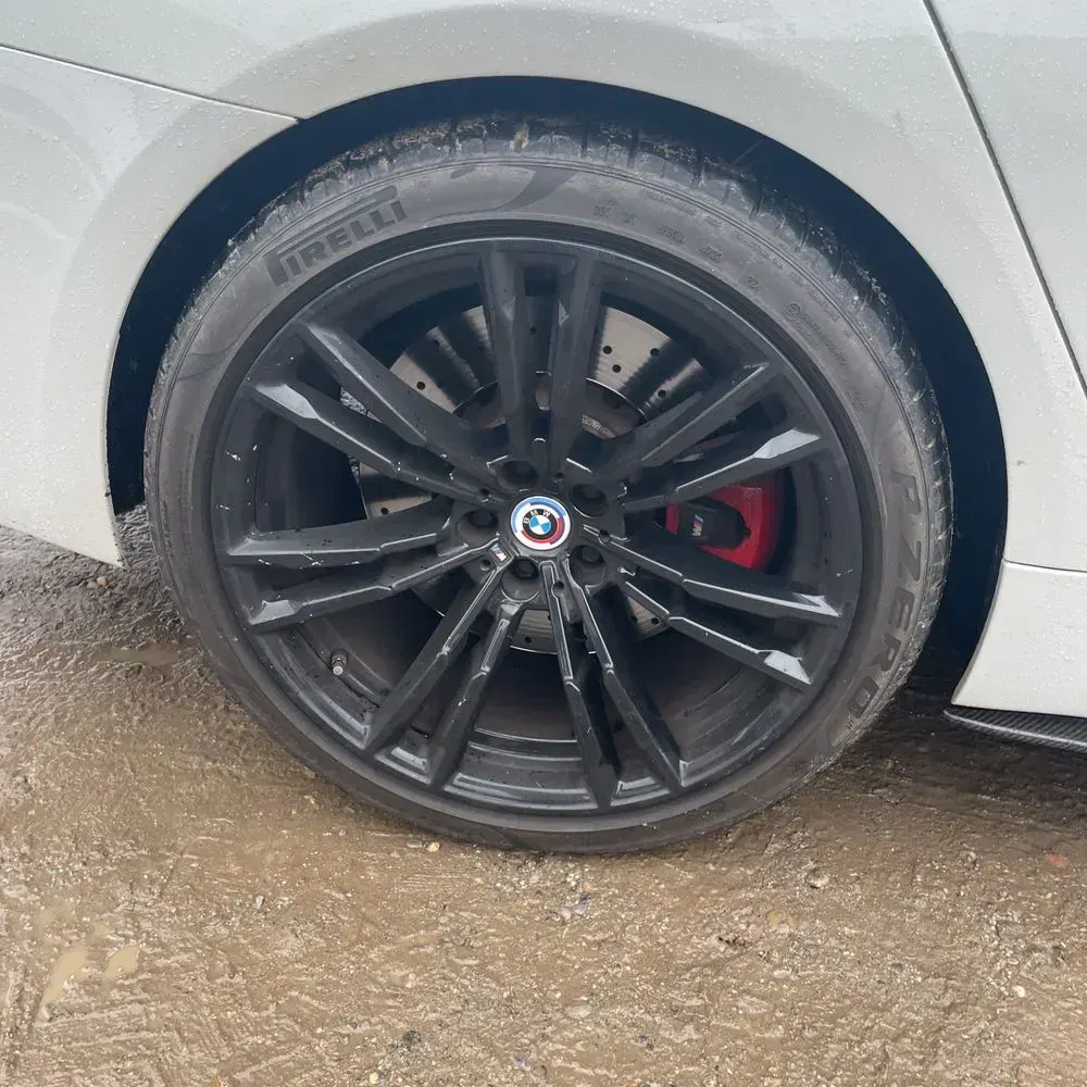 2023 BMW M5