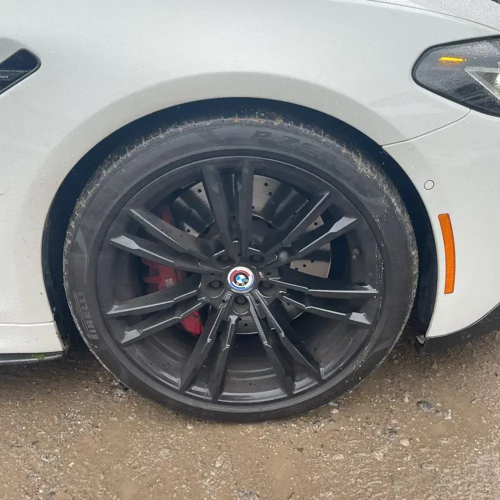2023 BMW M5