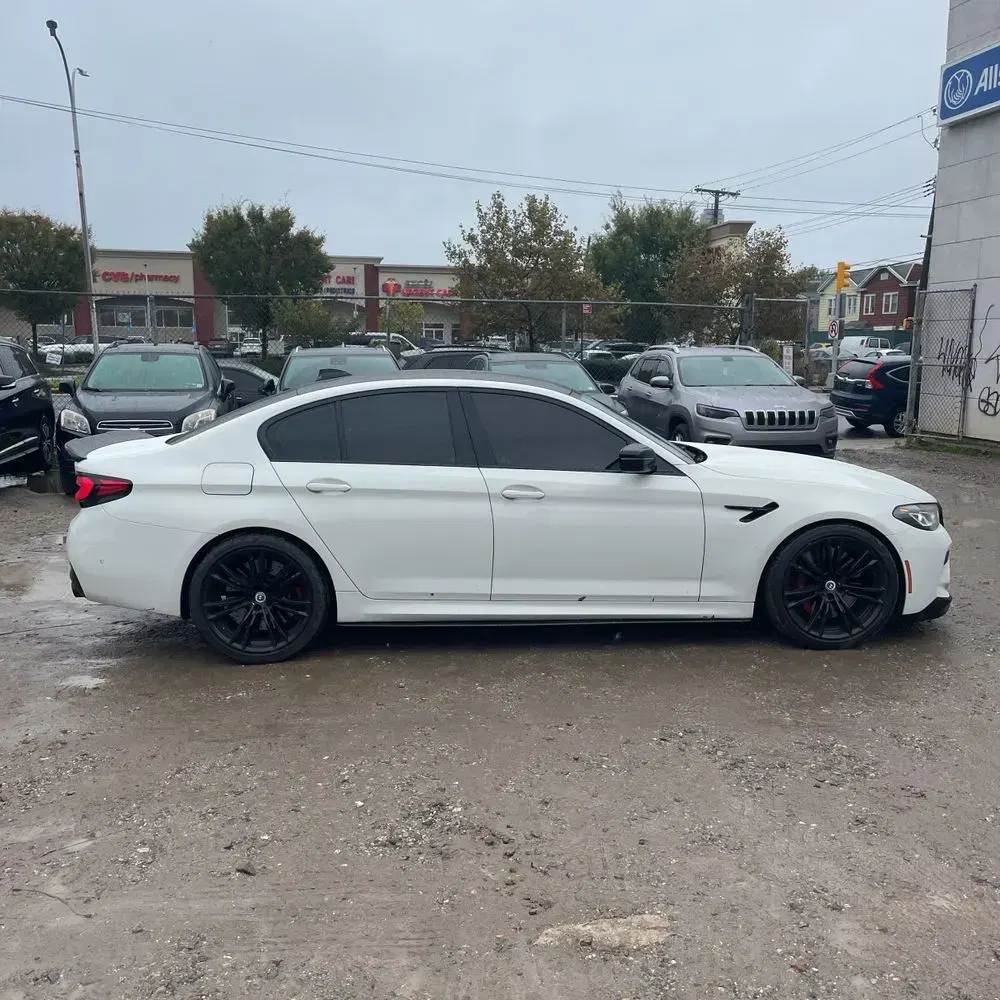 2023 BMW M5