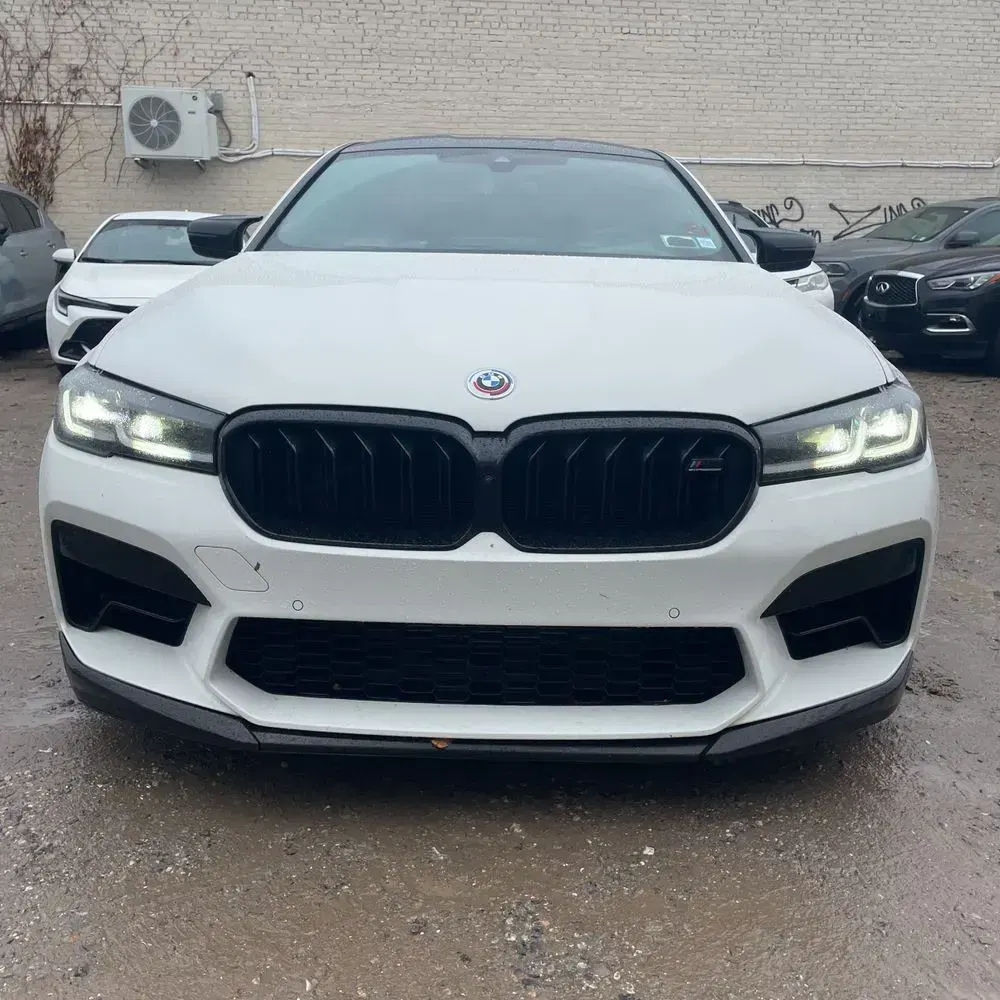 2023 BMW M5