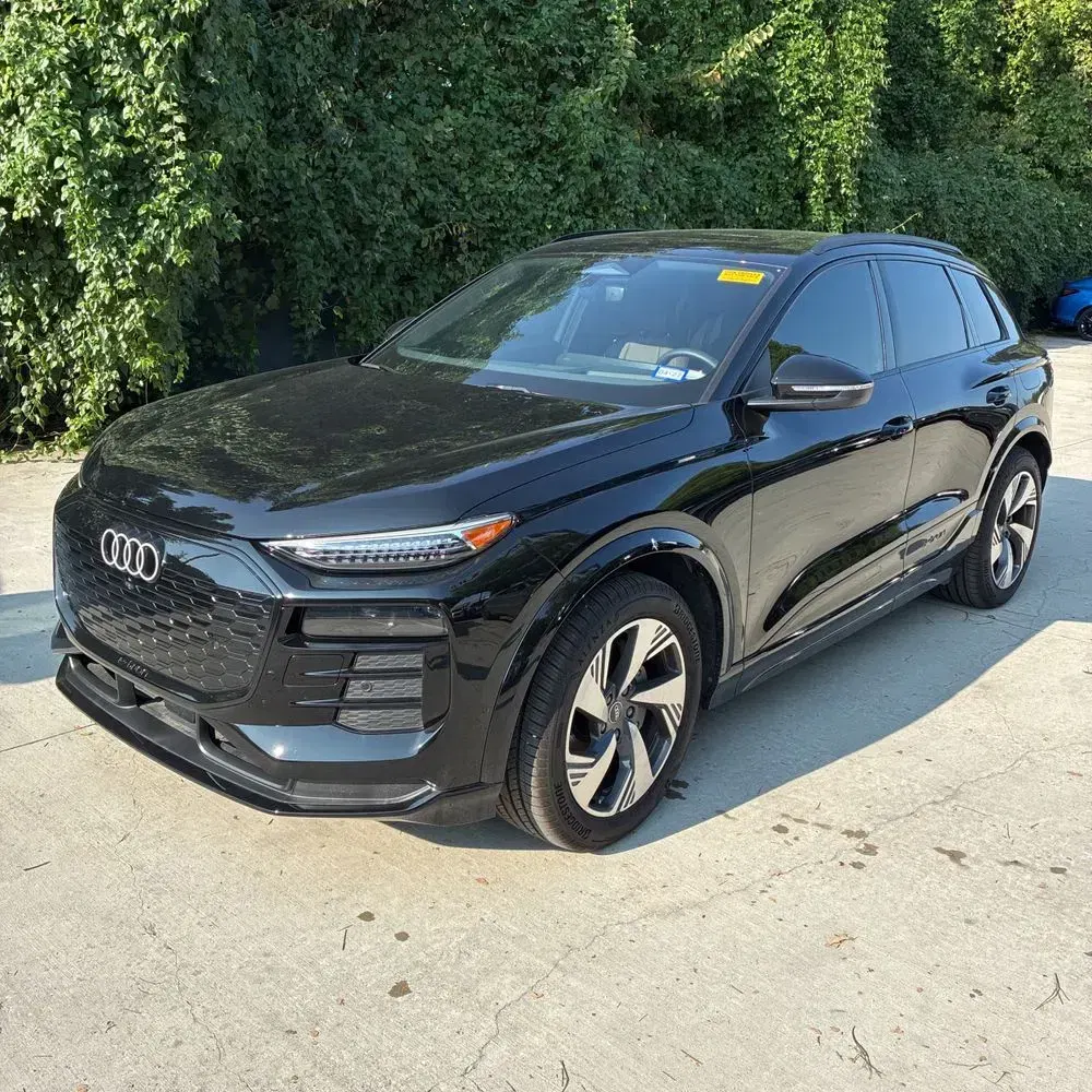 2025 Audi Q6 e-tron Prestige
