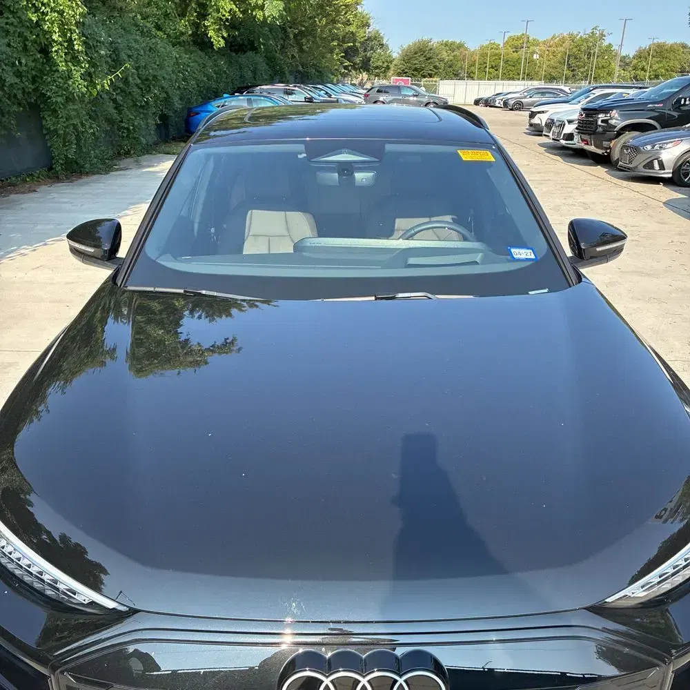 2025 Audi Q6 e-tron Prestige