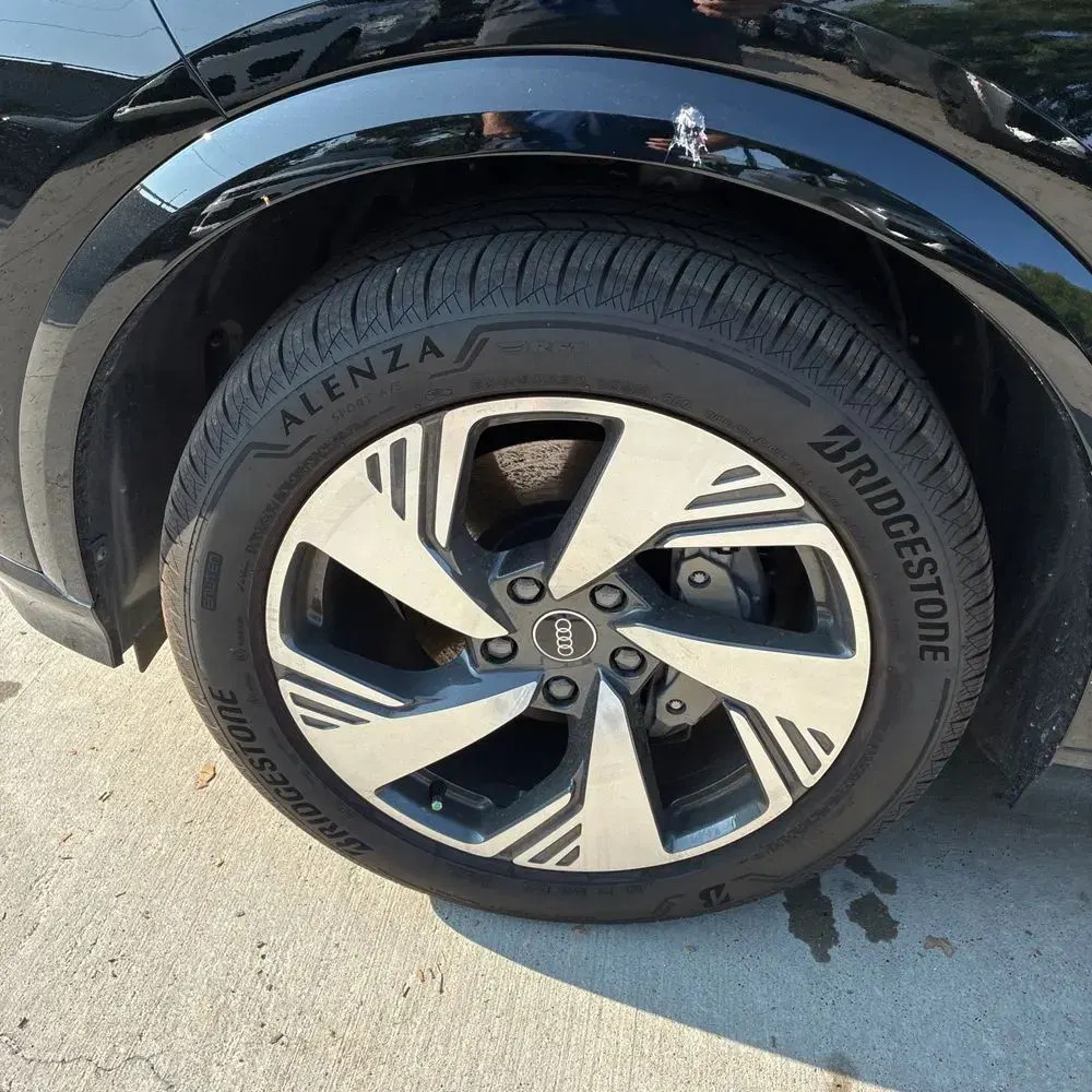 2025 Audi Q6 e-tron Prestige