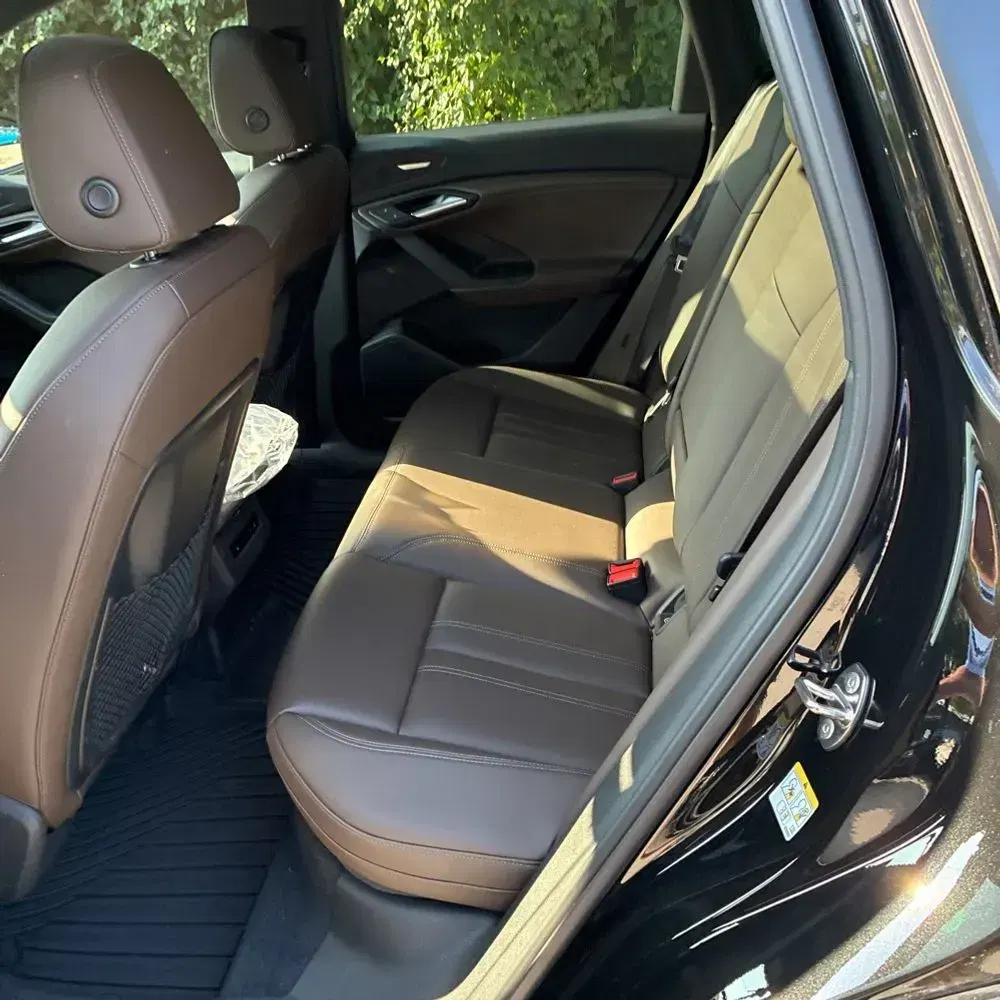 2025 Audi Q6 e-tron Prestige