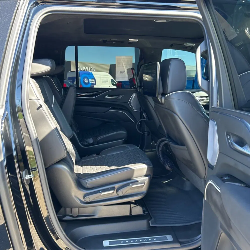 2023 Cadillac Escalade-V ESV Base