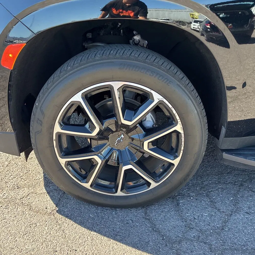 2024 Chevrolet Suburban RST