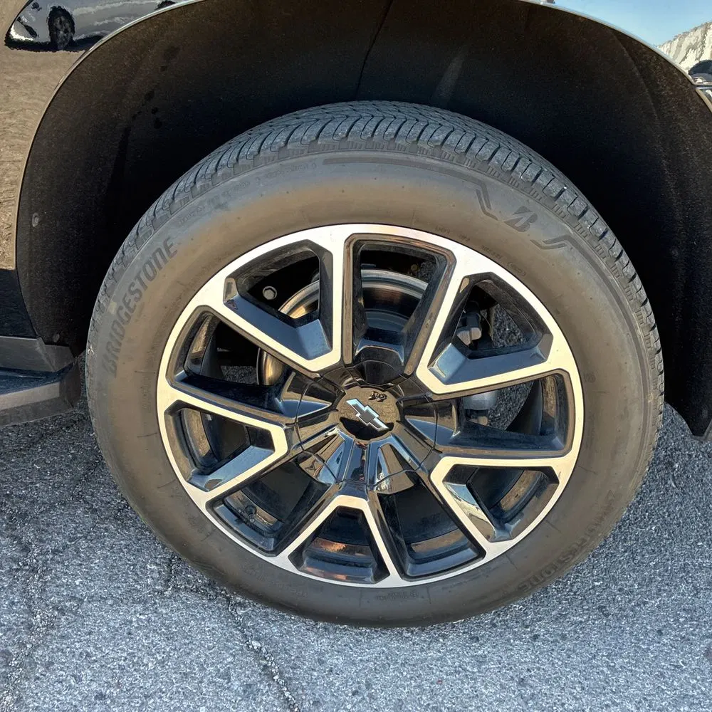 2024 Chevrolet Suburban RST