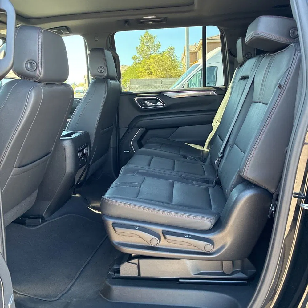 2024 Chevrolet Suburban RST