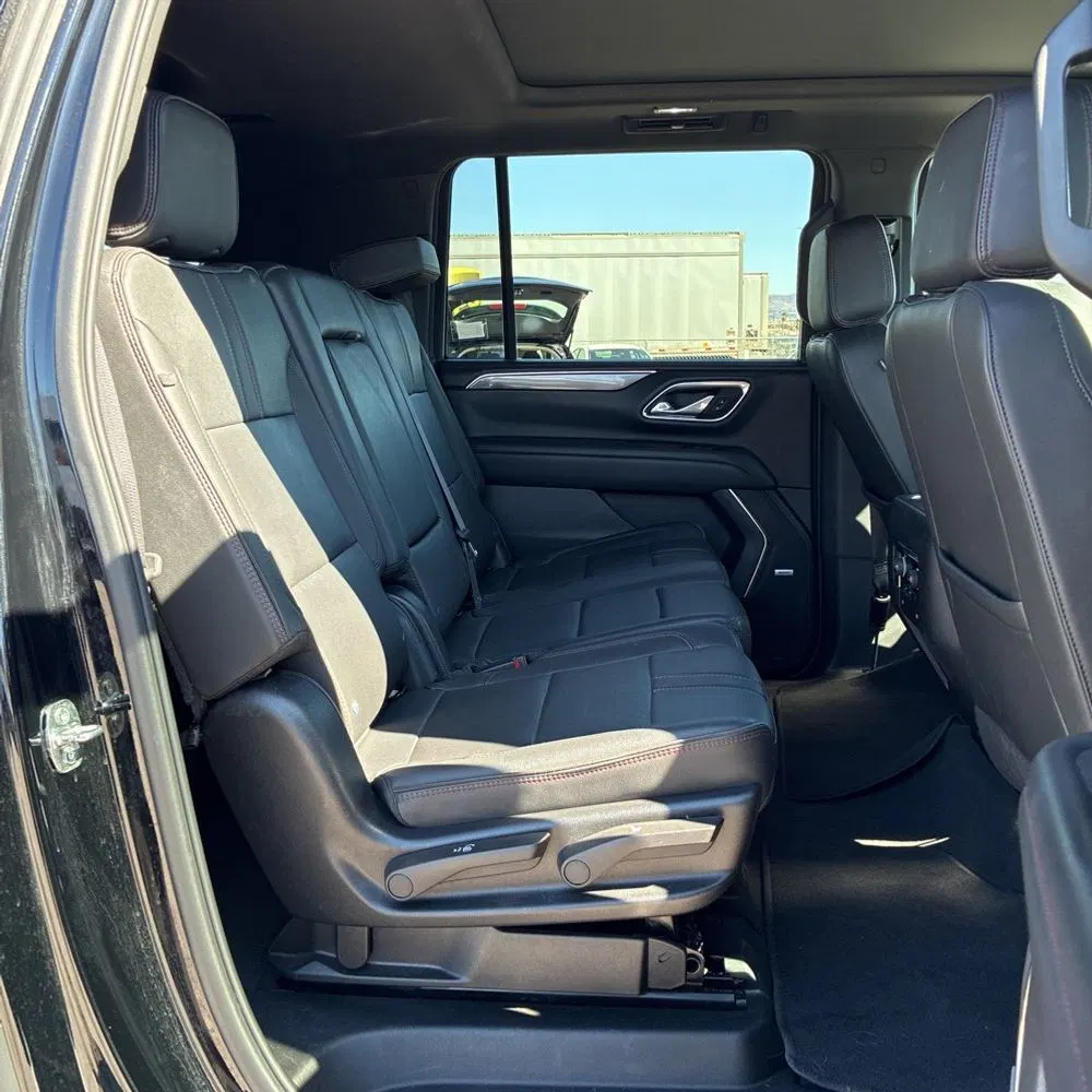2024 Chevrolet Suburban RST